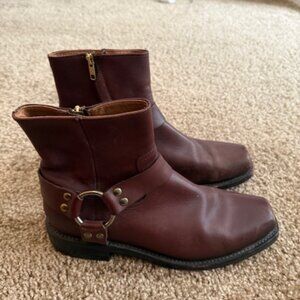 FRYE Conway Harness (discontinued color)